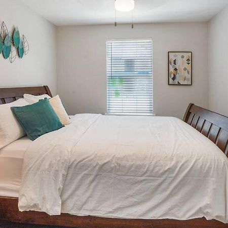 Cozy Two Bedroom Home Minutes From Downtown! Houston Exterior photo
